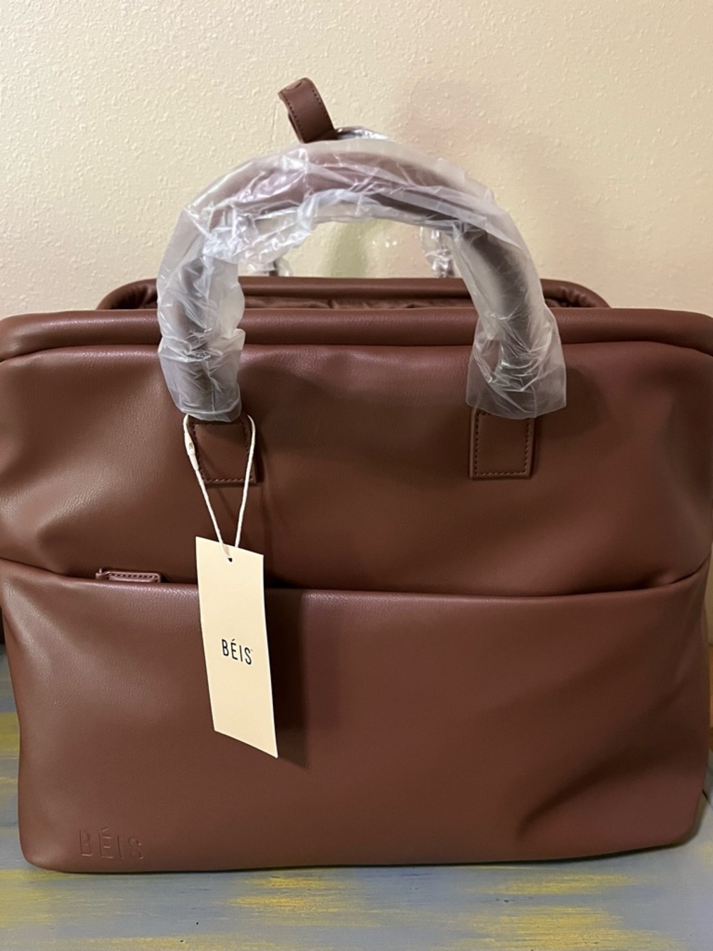 NWT BEIS Brown Travel Weekender Bag - Picture 2 of 3